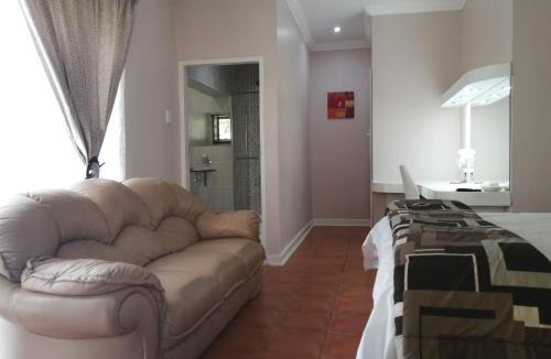Welkom House | Easy Inn Guesthouse