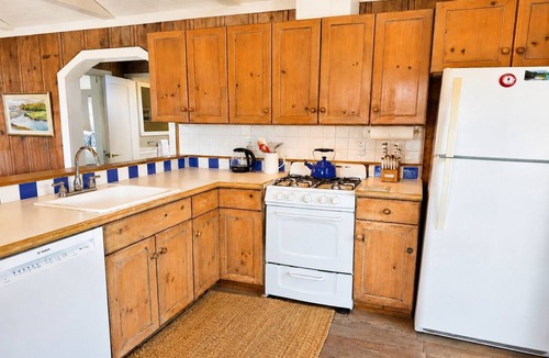 Salmon Creek Cabin | Easy to Walk Sand~Bodega Bay~Beach Retreat~Surf-Fun–Fisherman’s Cottage