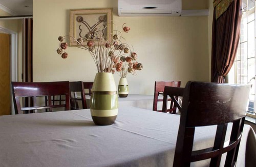 Bloemfontein House | Ebony and Ivory Guesthouse