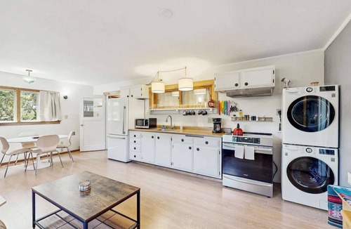 Cleone House | Eco-Conscious Home with Spacious Yard & EV Charger
