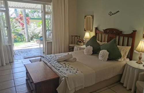 Port Edward House | Eight Palms