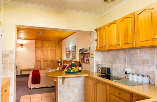 Die Boord Apartment | Eikepark Self Catering