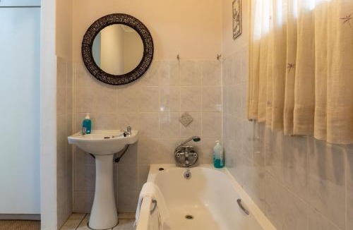 Hilton Bed & Breakfast | El Sali Guest House