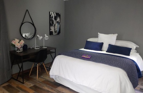 Randpark Ridge House | Elderie BnB