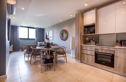 Port Zimbali Apartment | Elegant and Stylish 2 Bedroom - 201 Boulevard Suite