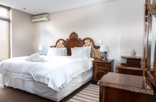 Big Bay Apartment | Elegant Beachfront 192 Eden on the Bay Beachfront Apartment, Blouberg, Cape Town