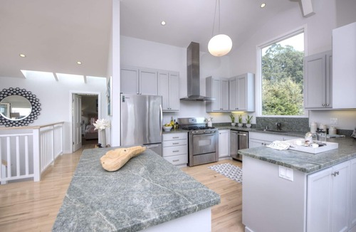 Stinson Beach House | Elegant Gated Beach Compound