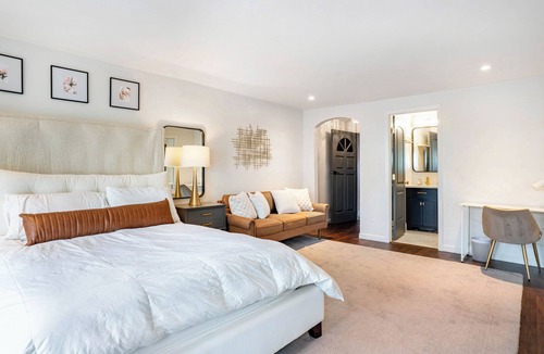 Mission Terrace Apartment | Elegant Glen Park Studio with Private Deck and Designer Finishes