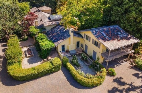 Sonoma House | Elegant Sonoma Estate on 3 Private Acres in Prime location