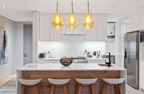 Three Anchor Bay Apartment | Elements on Battery - Two Bedroom Apartment, Sleeps 4