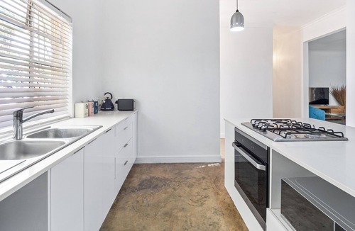 Durban North House | Ellis Park Drive 87 - Five Bedroom House, Sleeps 10