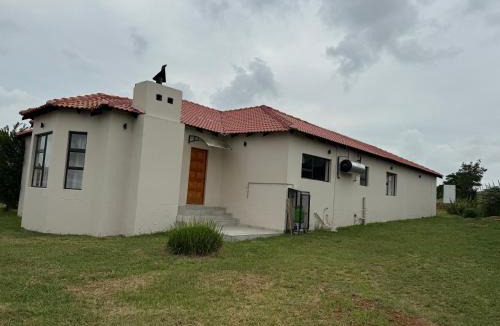 Vaal Marina Apartment | Elroi Estates