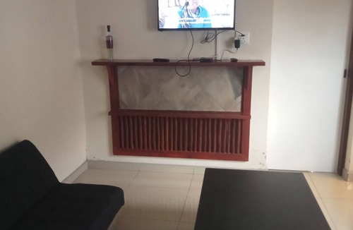 Mbizana House | Emampingeni Lodge