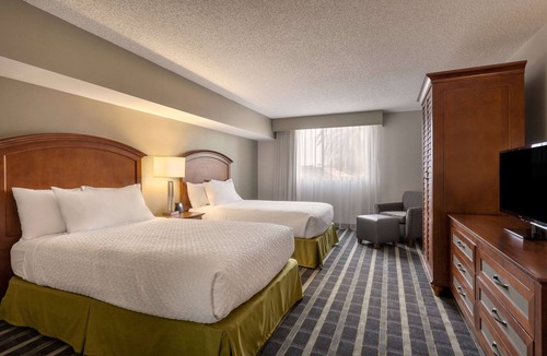 Burlingame Hotel | Embassy Suites by Hilton San Francisco Airport Waterfront