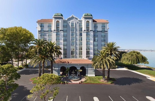 Burlingame Hotel | Embassy Suites San Francisco Airport Waterfront