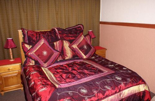 Kempton Park House | Emerald Guesthouse