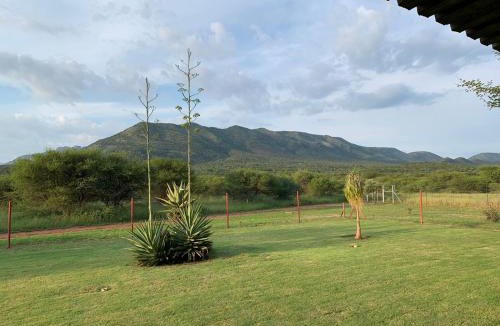 Thabazimbi Apartment | Emmanuel Self-Catering Cottage