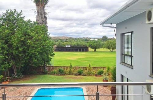Oudtshoorn Apartment | Enchanted Guests
