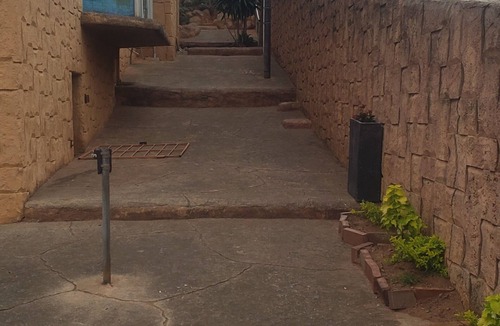 Durban North House | Enchanting 6-bedroom house with WiFi in Durban North