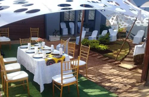 UPhongolo House | Encome Guest House
