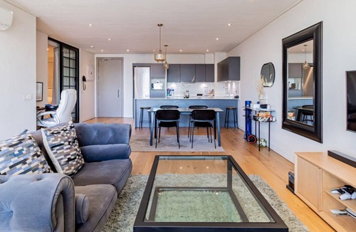 Schotsche Kloof Apartment | Enjoy Seamless Comfort