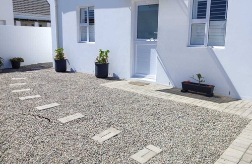 St. Helena Bay Cottage | Enjoy the Self - Catering Cottage in St Helana bay. Golfing, Walks on the beach.