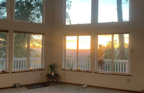 Nevada City House | Epic views of mountains and the Yuba River 8 minutes to Nevada City