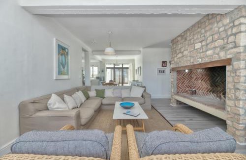 Waenhuiskrans House | Erf 3 In Arniston
