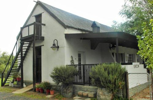 Inxuba Yethemba House | Erin Farmhouse & Cottages