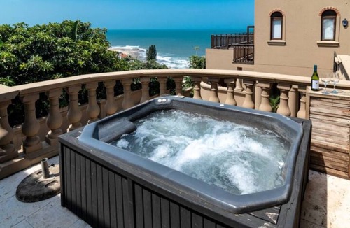 Umhlali Villa | Escape to a Beach Villa