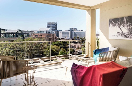 Victoria and Alfred Waterfront Apartment | Escape to Exquisite Ellesmere 401