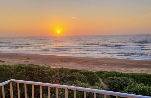 Amanzimtoti Apartment | Escape to Paradise at in Amanzimtoti