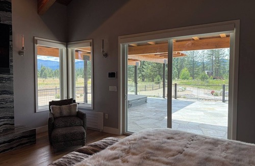 Calpine House | Escape to the Timeless Beauty of Sierra Valley