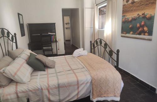 Waterkloof Glen House | Escape