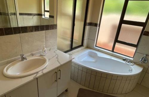 Mookgopong House | Euphoria Golf Estate House 196 Rooibok