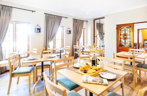 Bellville House | Evertsdal Guesthouse