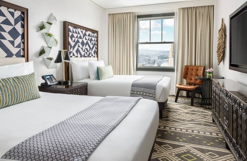 Theater District Hotel | Everything You Need For The Perfect Vacation! Pets Are Welcome!