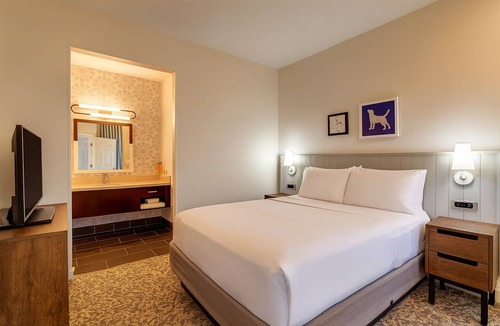 San Jose Hotel | Excellent Choice! Spacious Unit with Free Daily Breakfast & Outdoor Pool