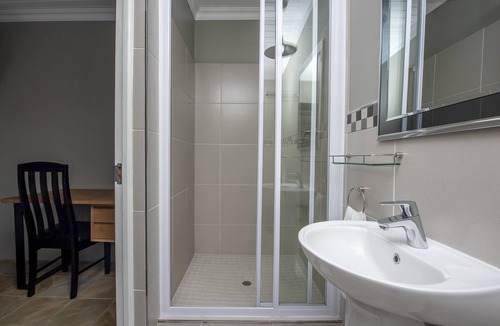 Eikenbosch House | Excellent Guest House