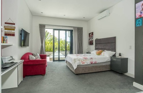 Constantia House | Exceptional attention to detail no stone has been left unturned