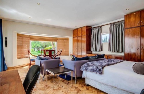 Bergvliet House | Exceptionally Spacious, this double story home has so much to offer