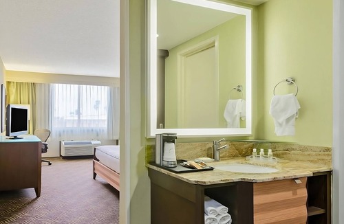 San Jose Hotel | Experience an Intriguing Level of Hospitality Seldom! 3 Idyllic Units, with Pool
