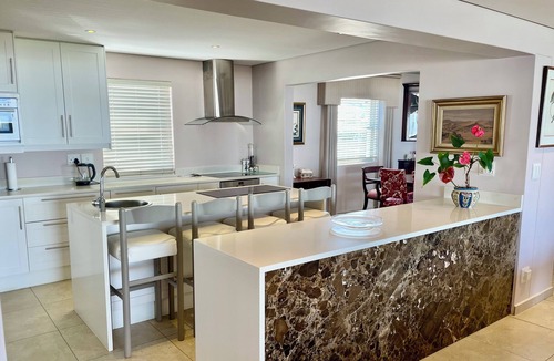 Plettenberg Bay Apartment | Exquisite Plett Penthouse: Landmark Luxury & Panoramic Coastal Views