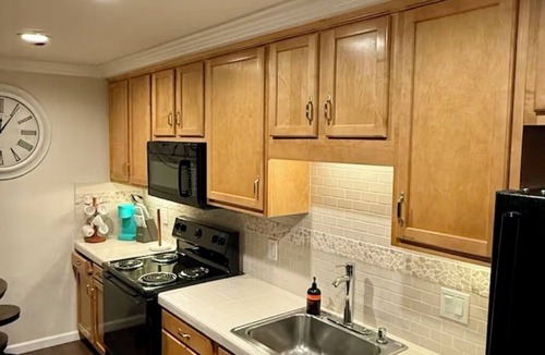 El Dorado Hills House | Exquisite Retreat: W/Hot tub, Scenic Views, Shopping, & added on In-law Suite