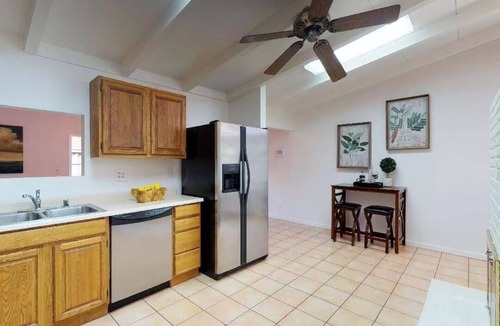East San Jose House | Fabulous 5-bedroom house in San Jose perfect for your stay