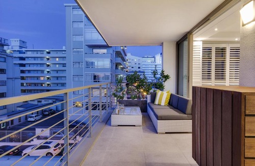 Sea Point Apartment | Fairmont 204