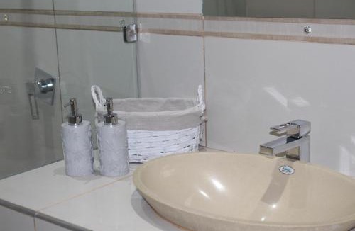 Upington House | Falcon Guesthouse