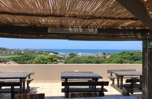 Uvongo Bed & Breakfast | Falling Waters Guest House
