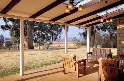 Drakensberg Gardens Cottage | Family Escape | Pet-Friendly Mountain Stay