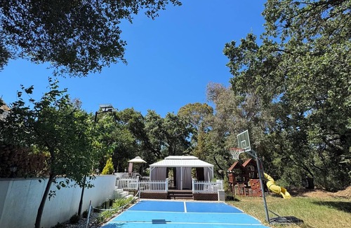 Monte Sereno House | Family Friendly 3-bedroom home in Monte Sereno